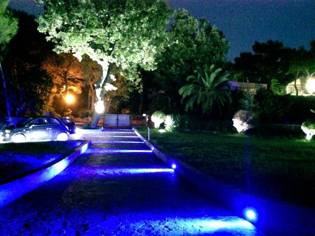 Marina dʼAndora B&B Dodici Lune מראה חיצוני תמונה